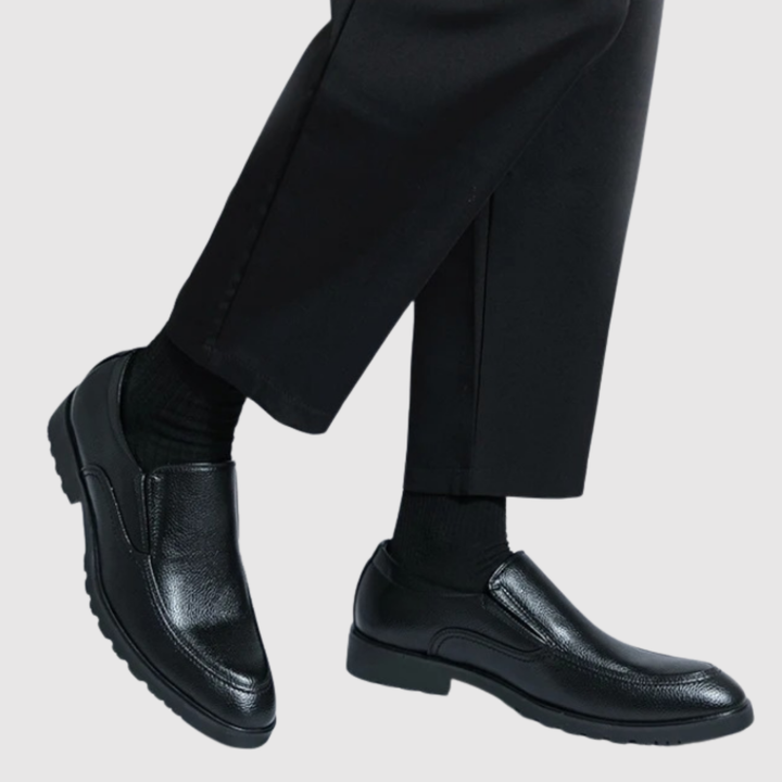 Oskars – Klasiskie slip-on vīriešu apavi ādas