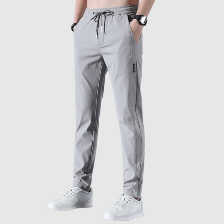 Mikkel – Sporta bikses ar modernu piegriezumu