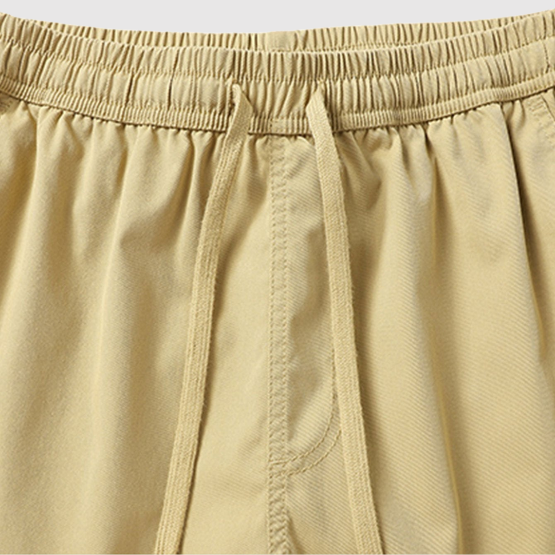 Mikkel – Cargo bikses ar griezuma detaļām