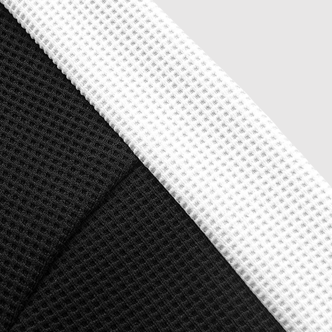 Klaus – Hoodie ar kontrastkrāsu piedurknēm