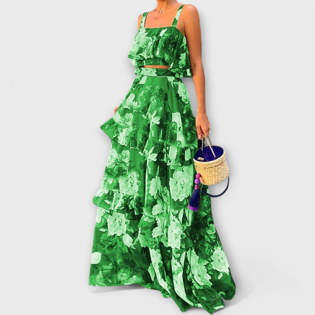 Vasaras pludmales apģērbs