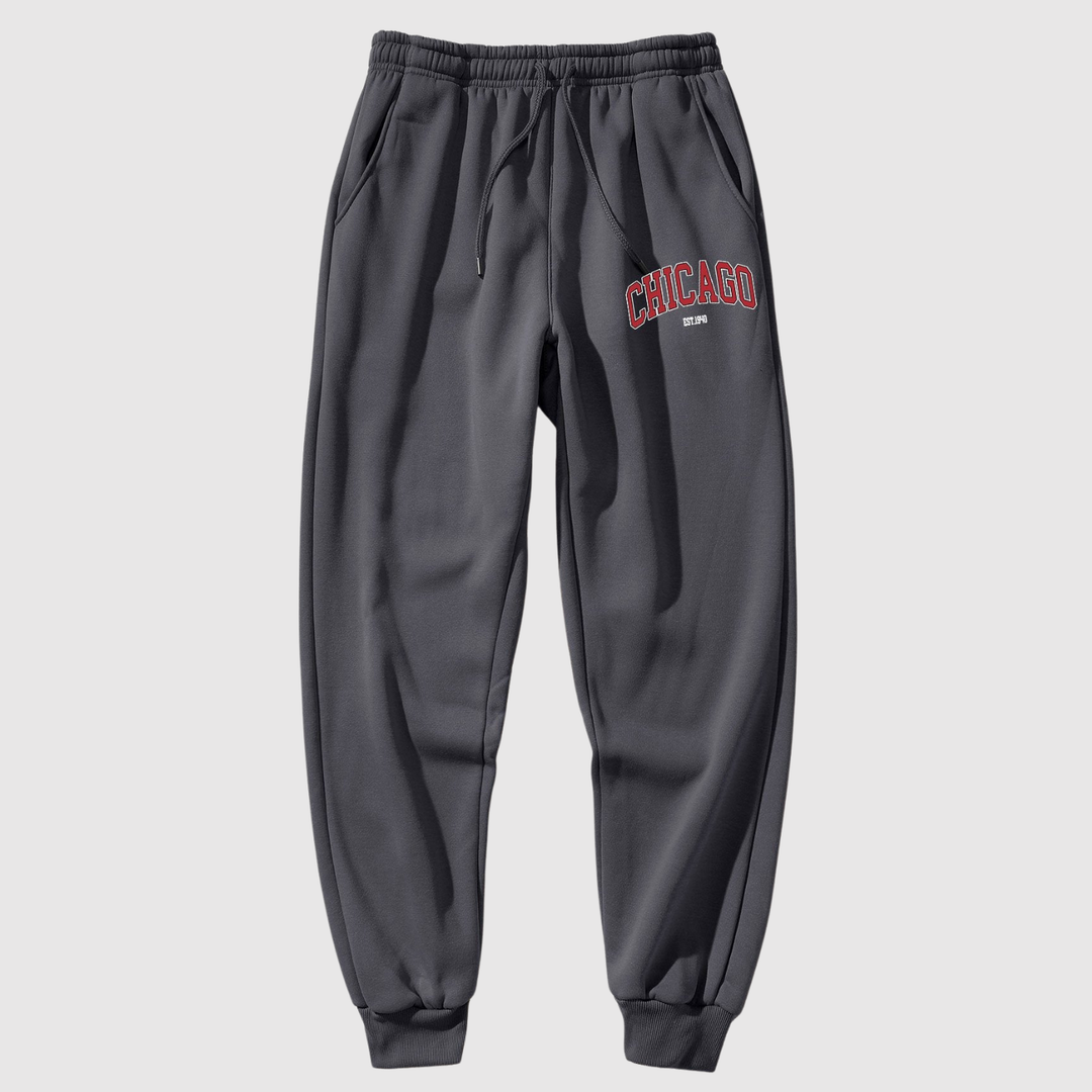 Mikkel – Joggeri ar izšūtu logo