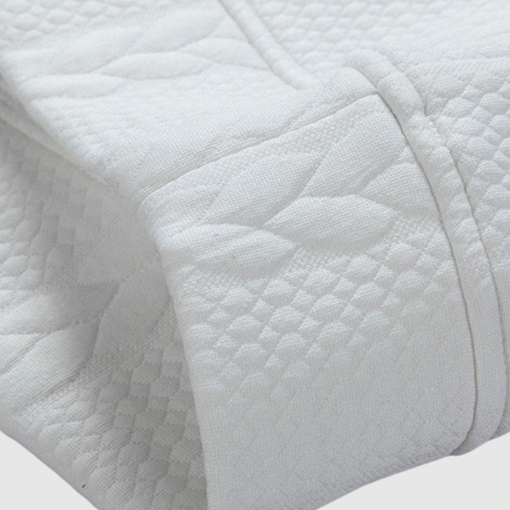 Klaus – Hoodie ar moderno streetwear izskatu