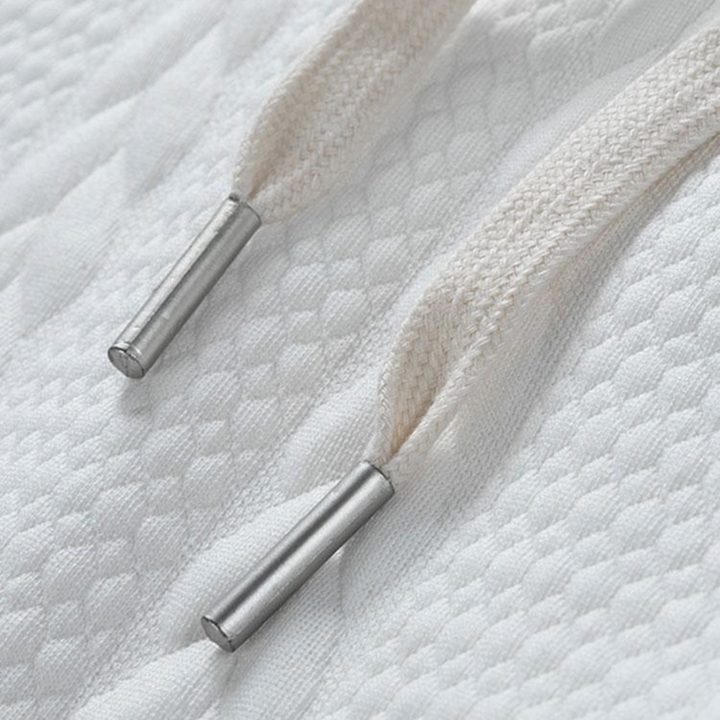 Klaus – Hoodie ar moderno streetwear izskatu