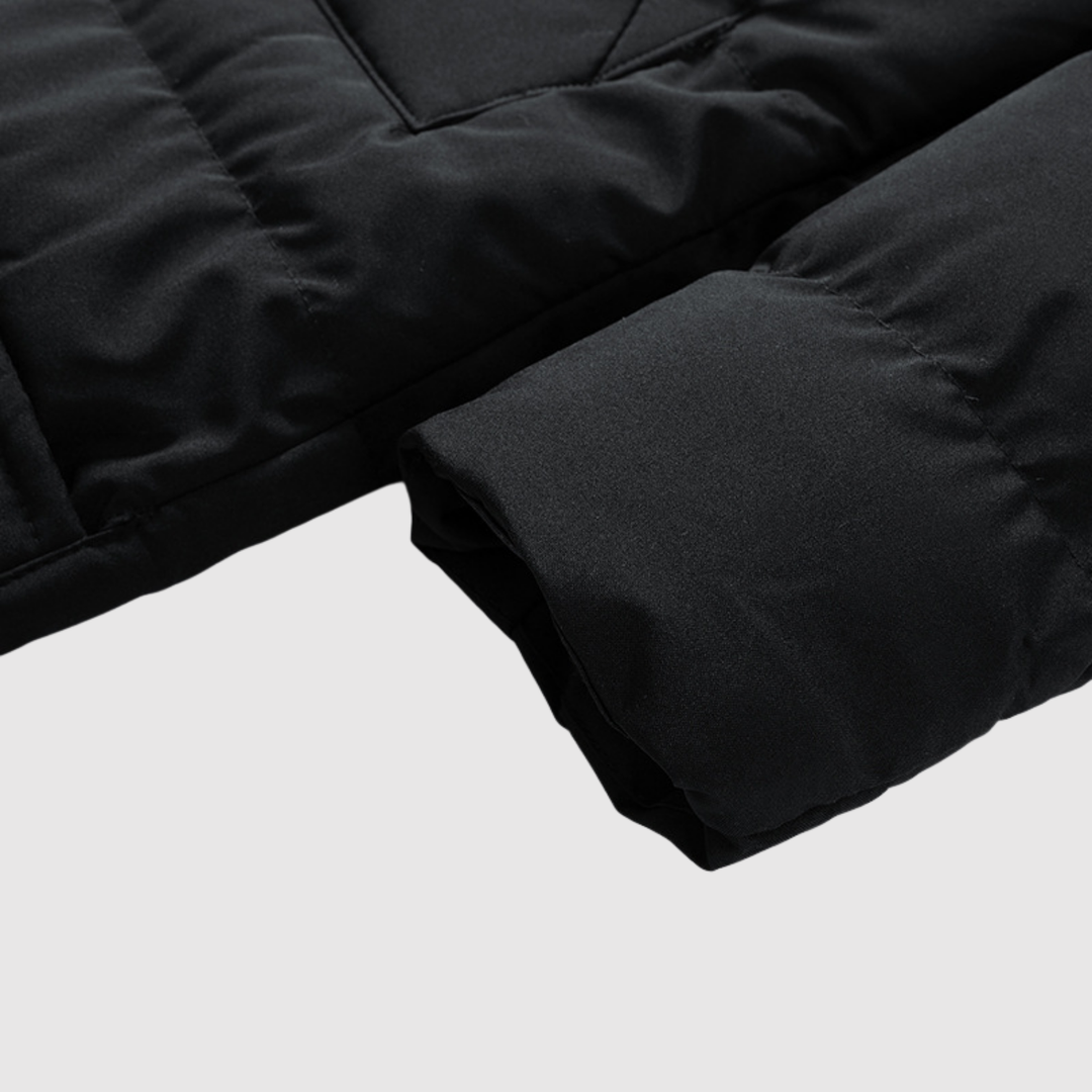 Nikolaj – Garš ziemas parks ar kapuci