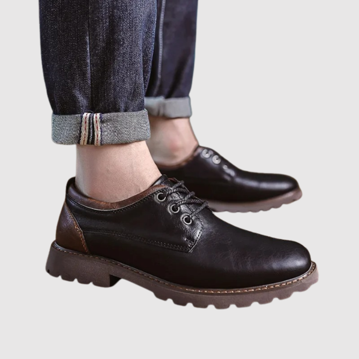 Frederik – Izturīgas vīriešu kurpes no ādas ar rupju zoli