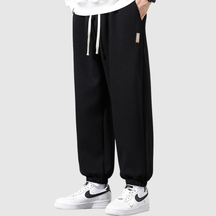 Mikkel – Pamata joggeri ar komfortu