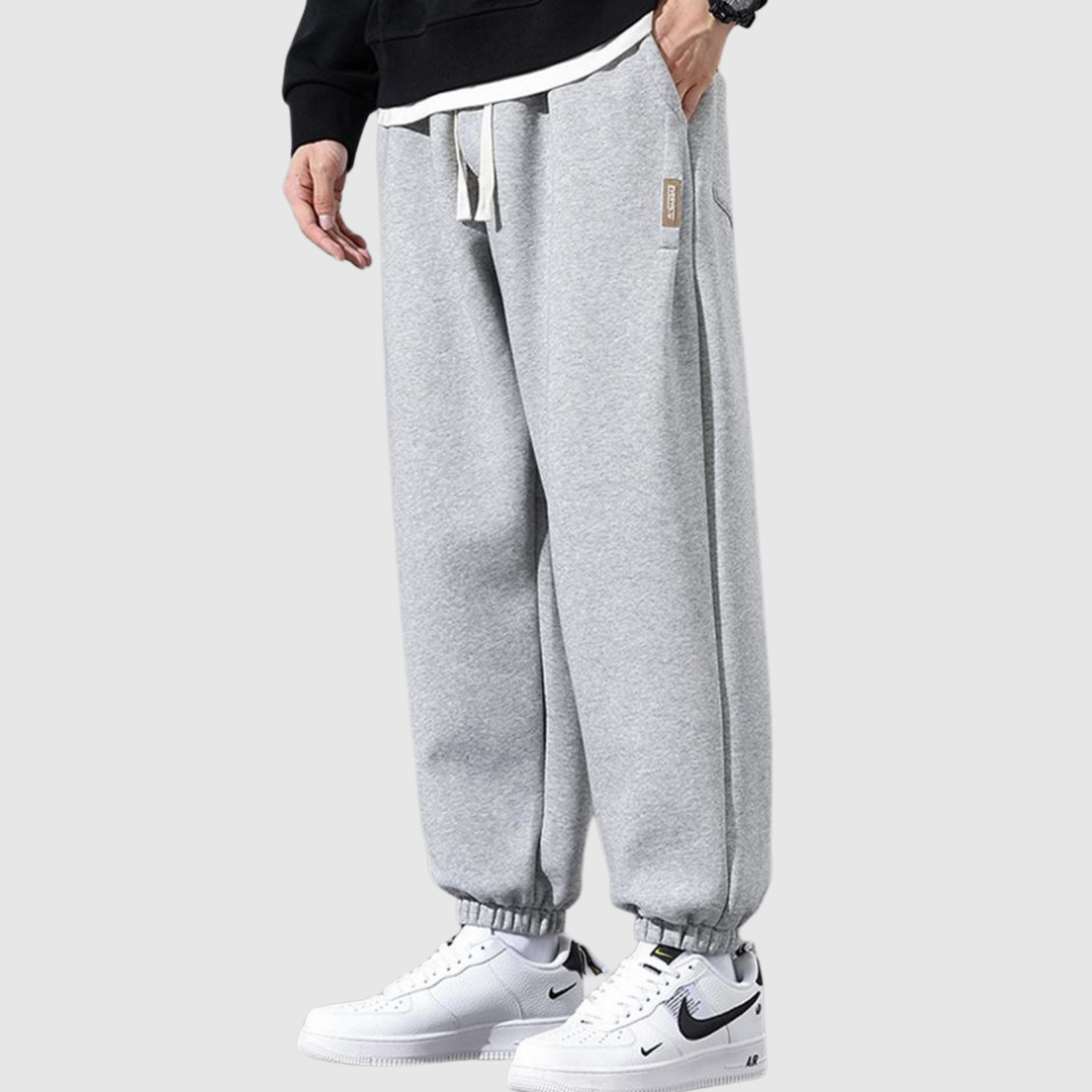 Mikkel – Pamata joggeri ar komfortu