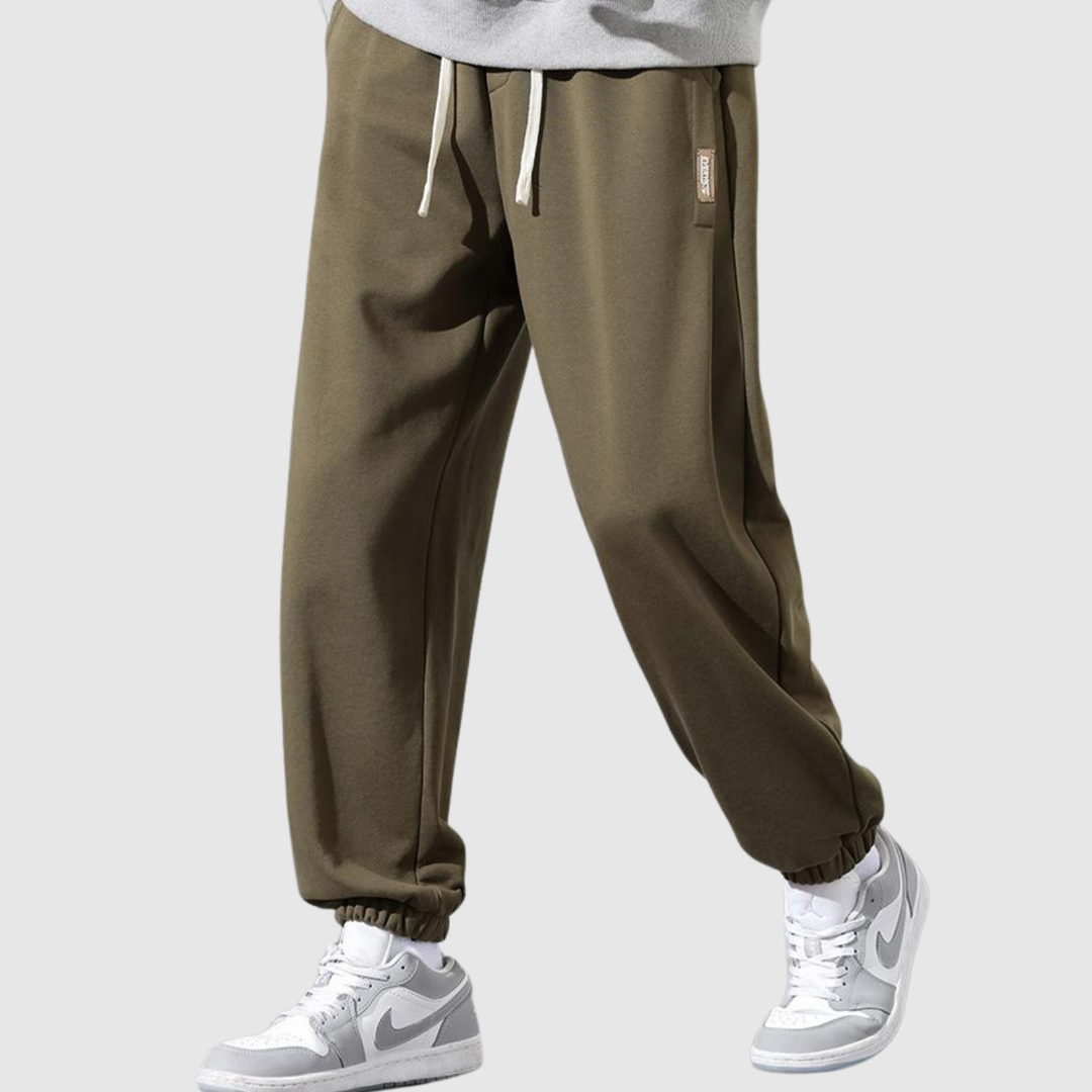 Mikkel – Pamata joggeri ar komfortu