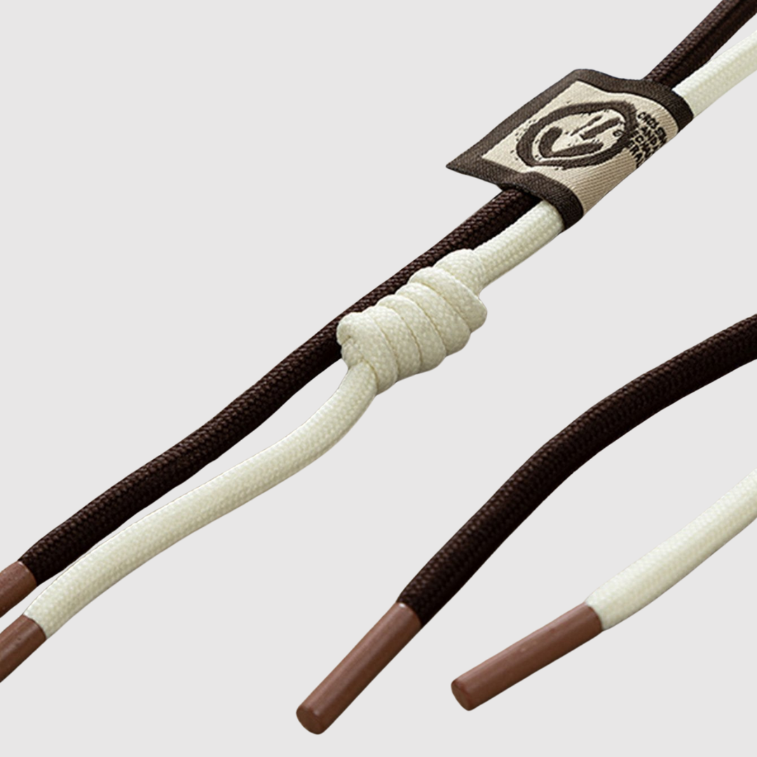 Klaus – Hoodie ar platām kontrastējošām svītrām