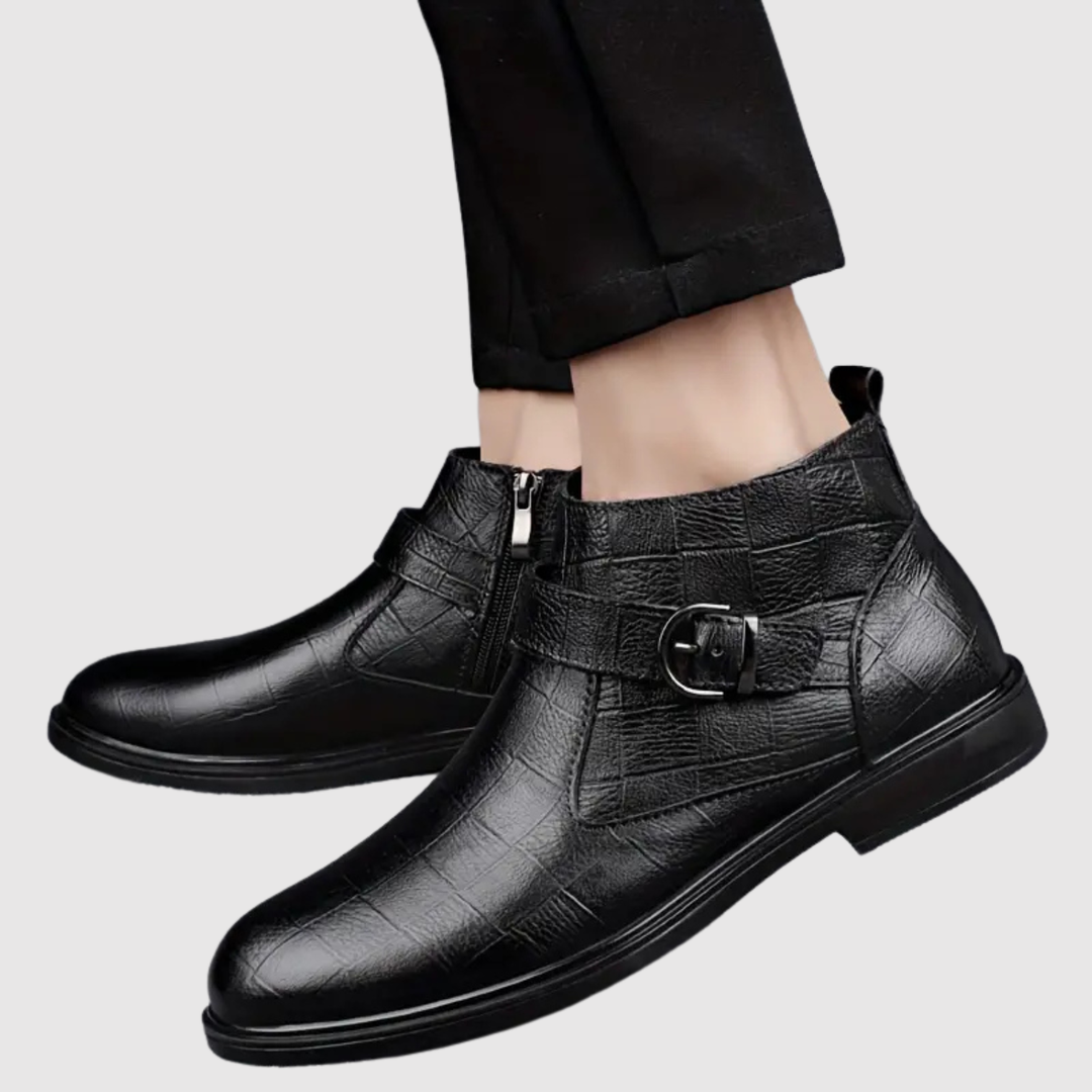 Henrik – Ādas zābaki ar jostas sprādzi un klasisku stilu