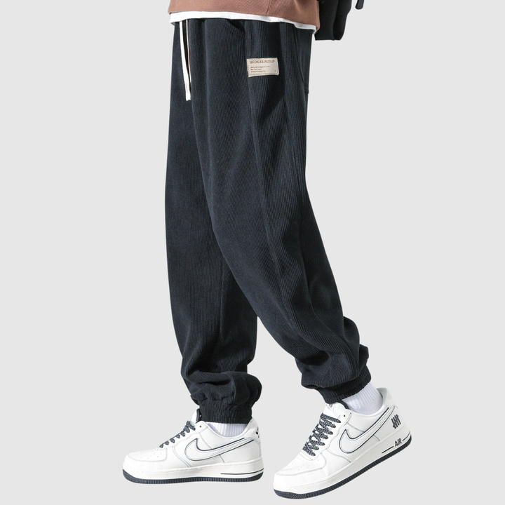 Mikkel – Joggeri ribu audumā