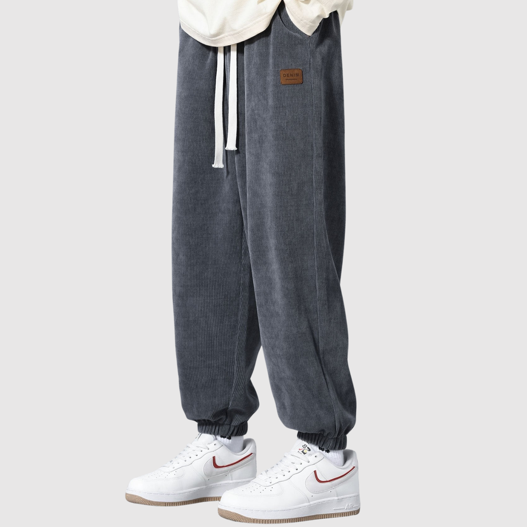 Mikkel – Joggeri ar mazgātu izskatu