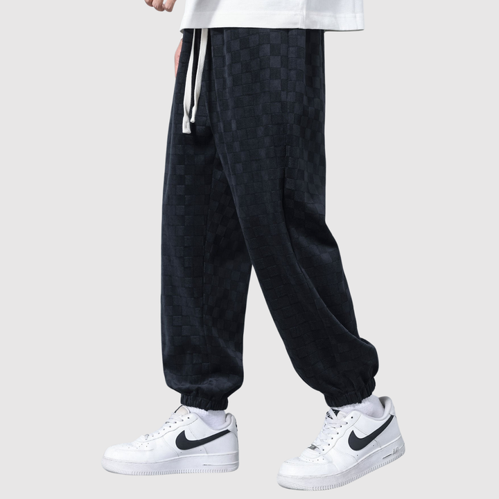 Mikkel – Joggeri ar rūtainu rakstu