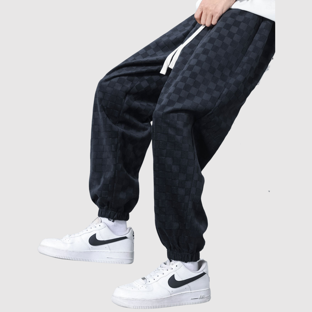 Mikkel – Joggeri ar rūtainu rakstu