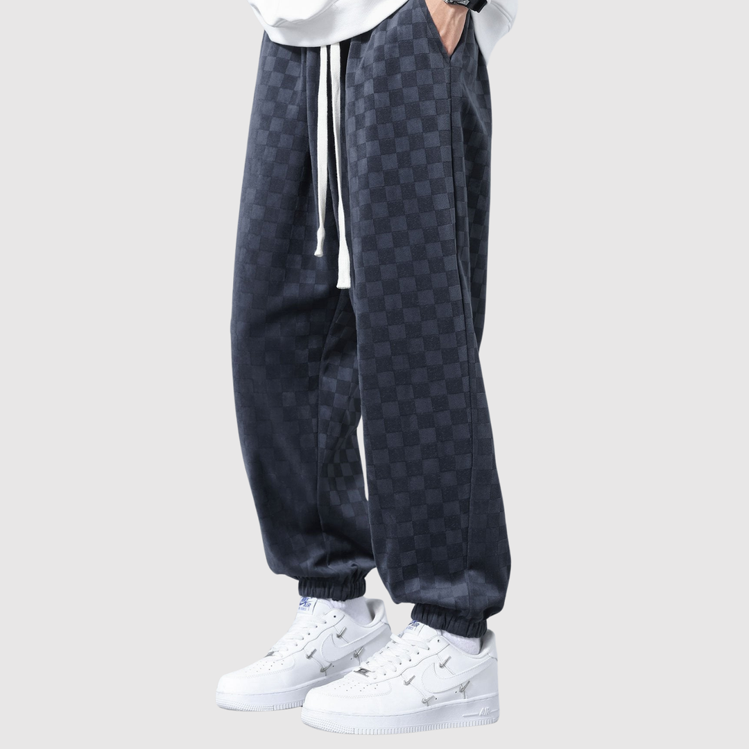 Mikkel – Joggeri ar rūtainu rakstu