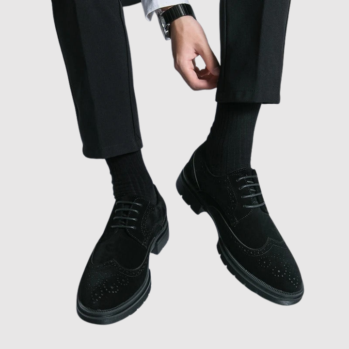 Mikkel – Klasiskas zamša vīriešu kurpes ar modernas zoles