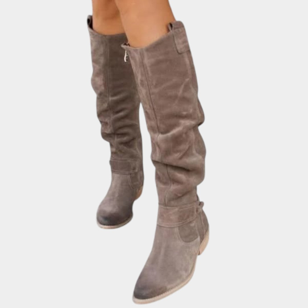 Elīna – Silti un ērti zamša zābaki sievietēm