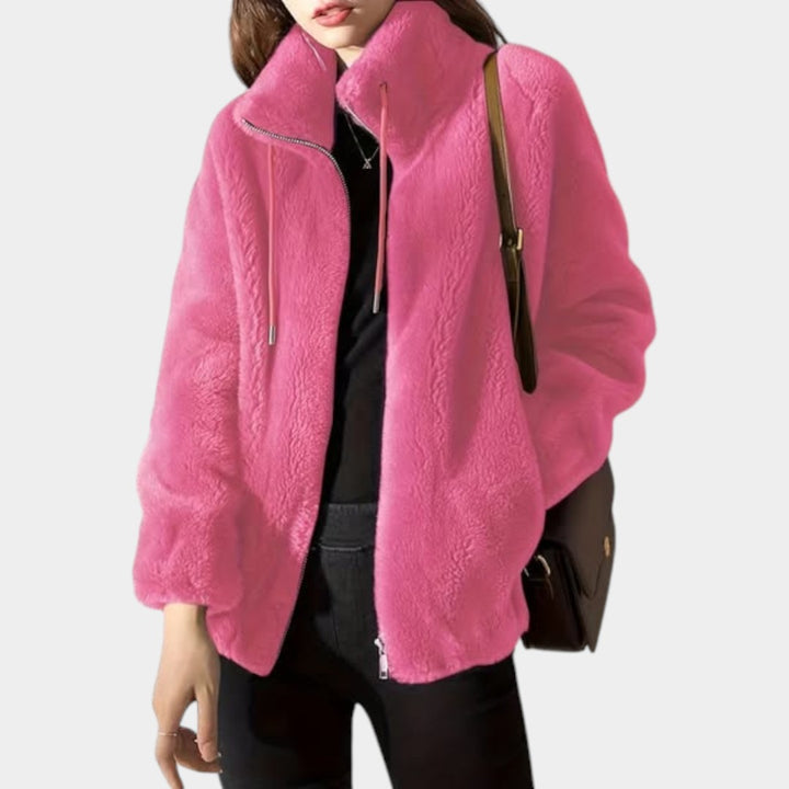 Aija – Silta rāvējslēdzēja jaka