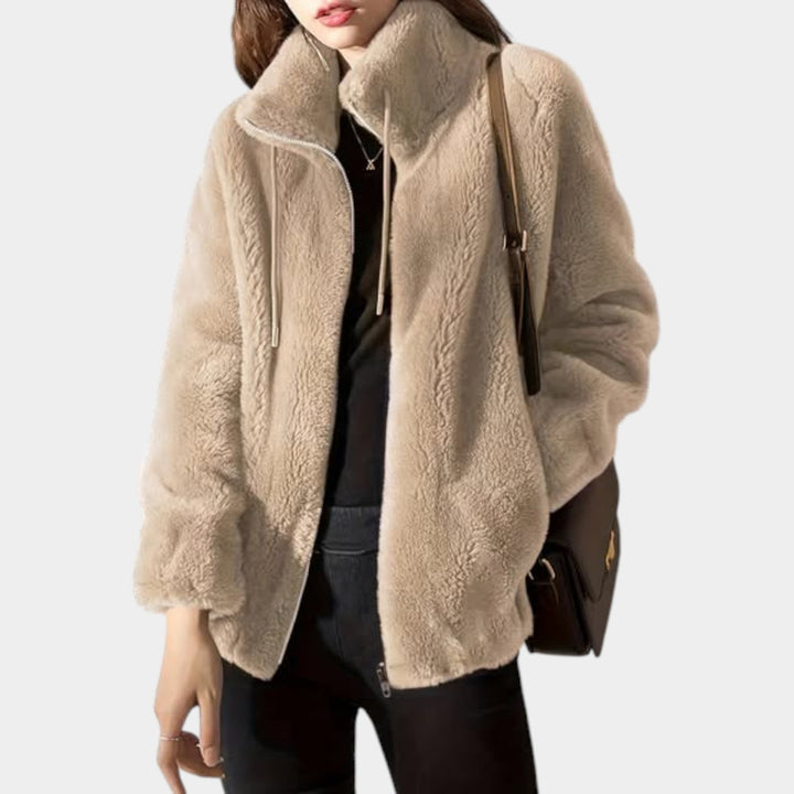 Aija – Silta rāvējslēdzēja jaka