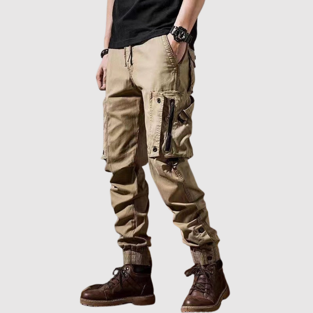 Rasmus – Kargo bikses militāra stilā