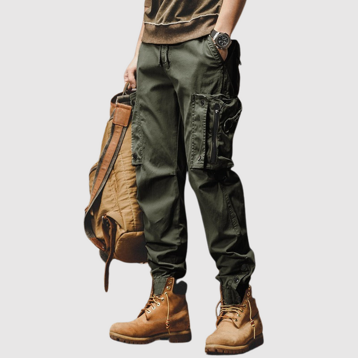 Rasmus – Kargo bikses militāra stilā
