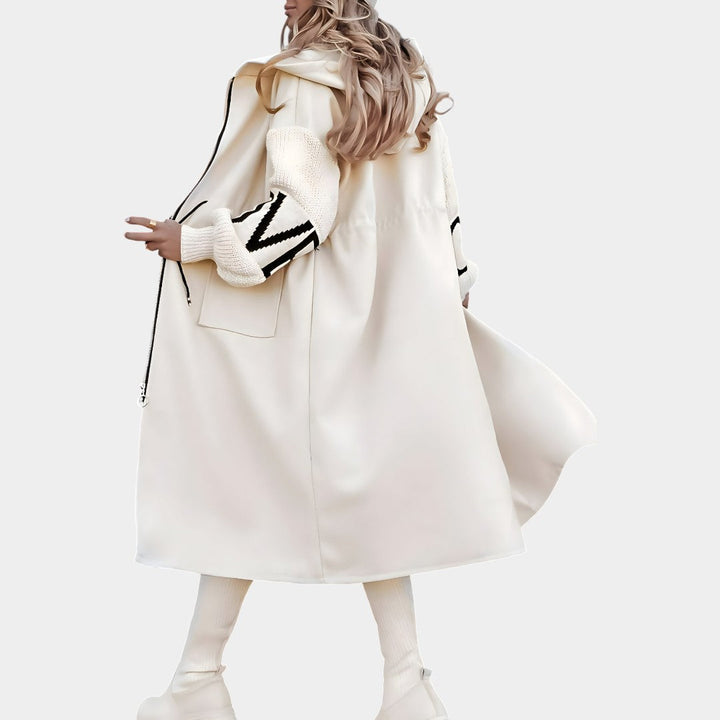 Tereza - Labi pieguļošs ziemas mētelis ar kapuci