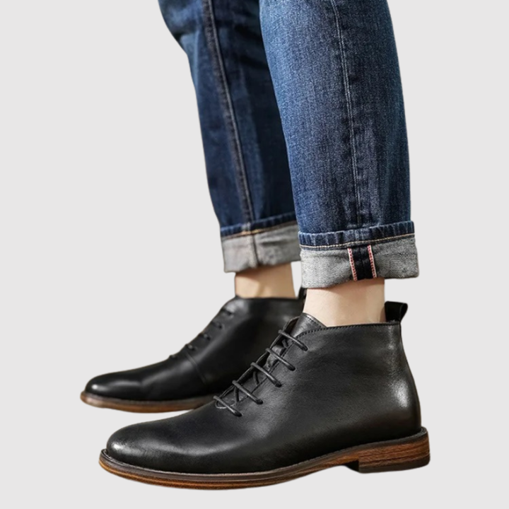 Bjørn – Klasiski ādas zābaki ar izturīgu zoli