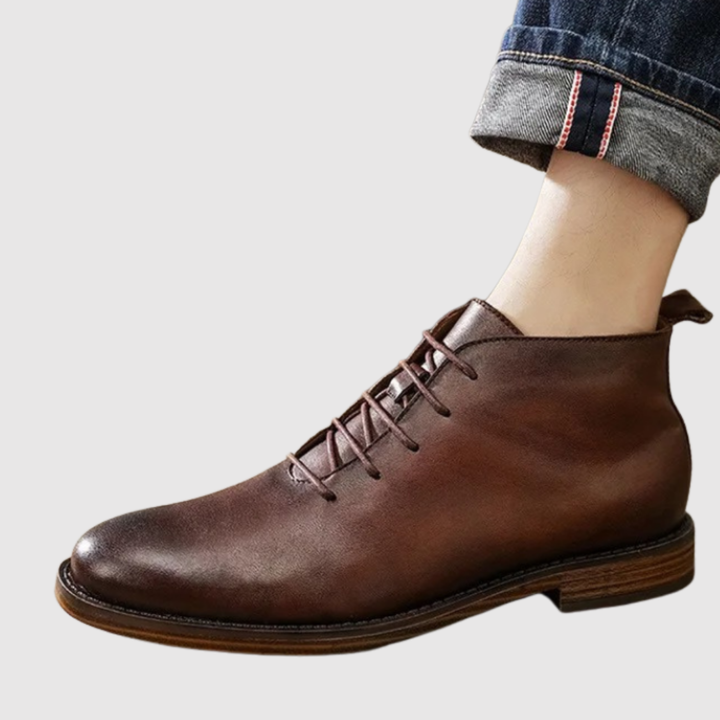 Bjørn – Klasiski ādas zābaki ar izturīgu zoli