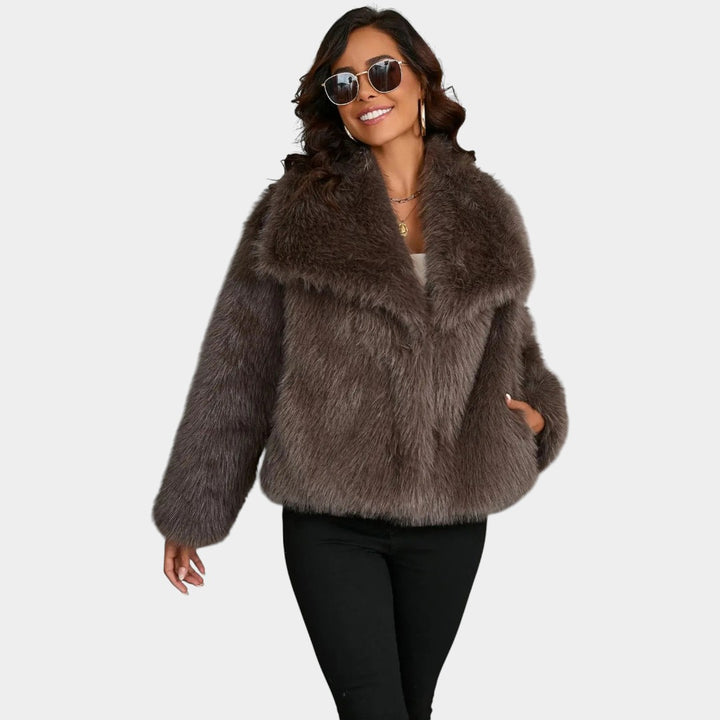 Austra - Stilīgs Kažokādas Mētelis