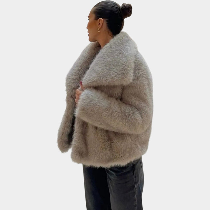 Austra - Stilīgs Kažokādas Mētelis