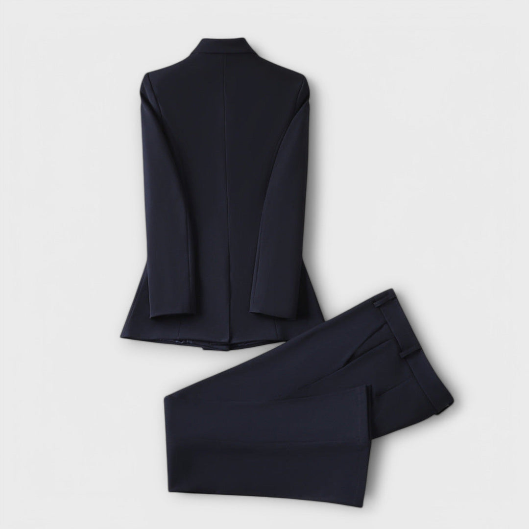 Emma - Komplekti ar mēteļiem un biksēm