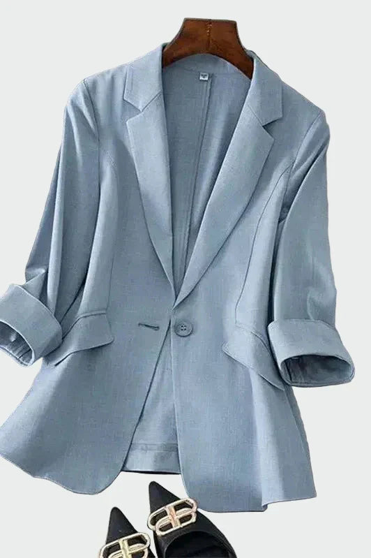 Adriana - Blazeris modernā griezumā