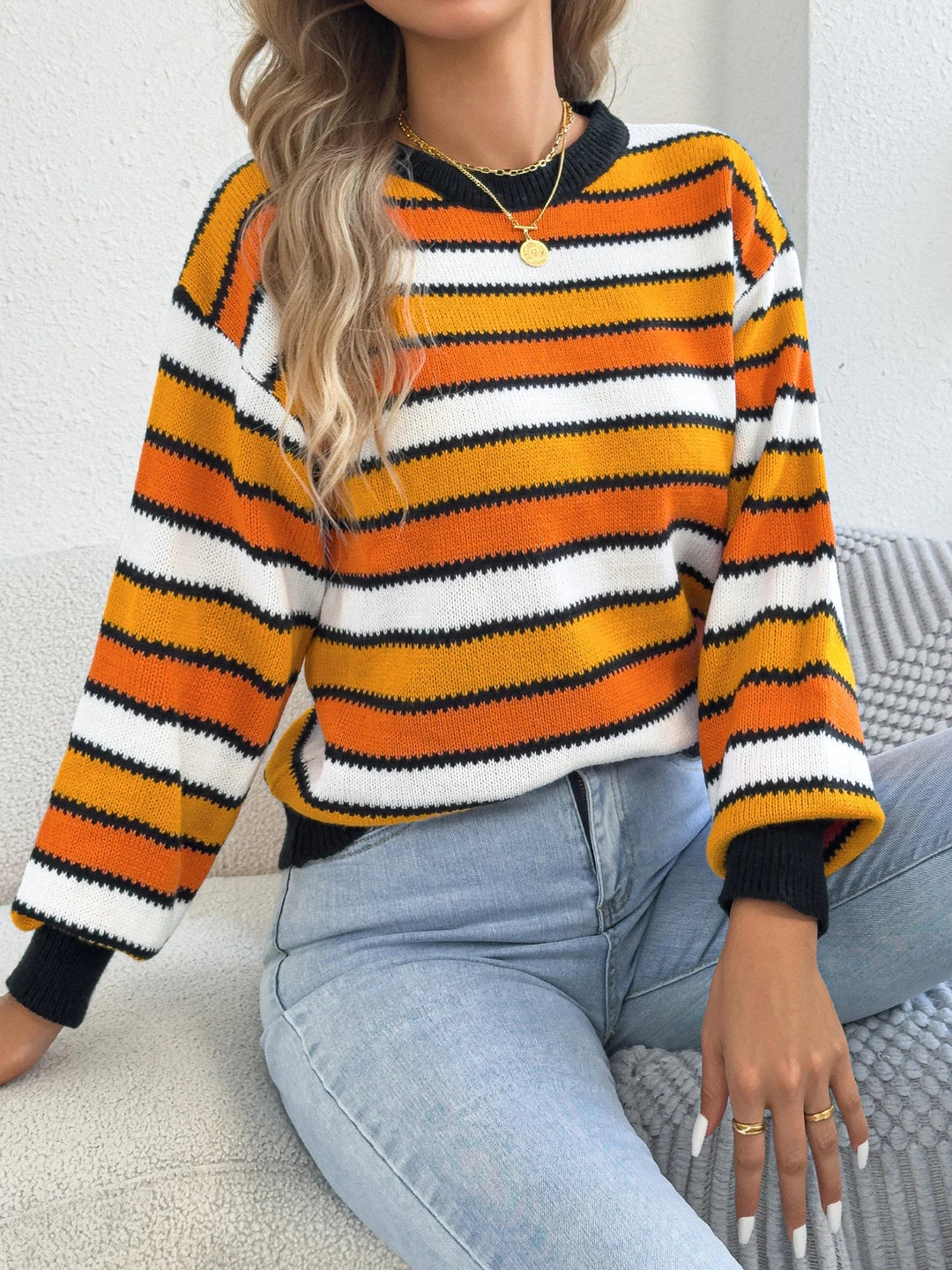 Kontrasta Krāsu Svītrainā Adītā Džemperis