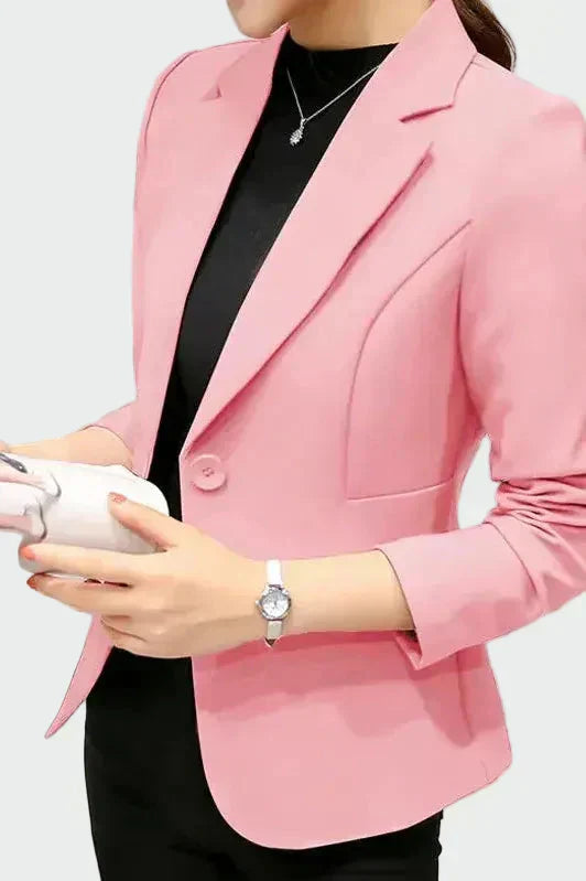 Leontýna - Jaka ideālā piegriezumā