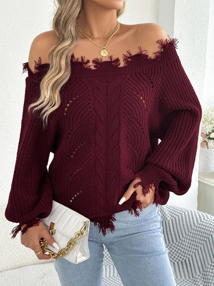 Kleita ar slīpumu un pušķiem