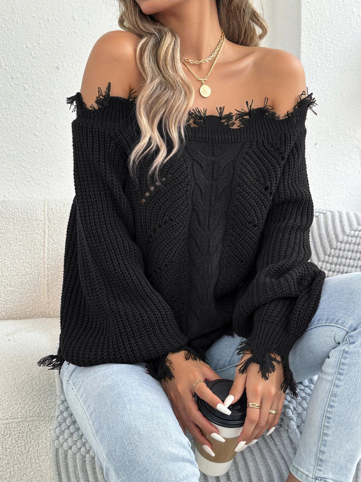 Kleita ar slīpumu un pušķiem