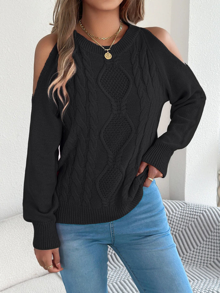 Plecu Apsējs Vērpjot Adītu Džemperi