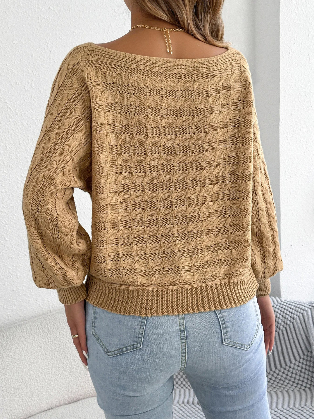 Apaļā kakla laternu piedurkņu džemperis