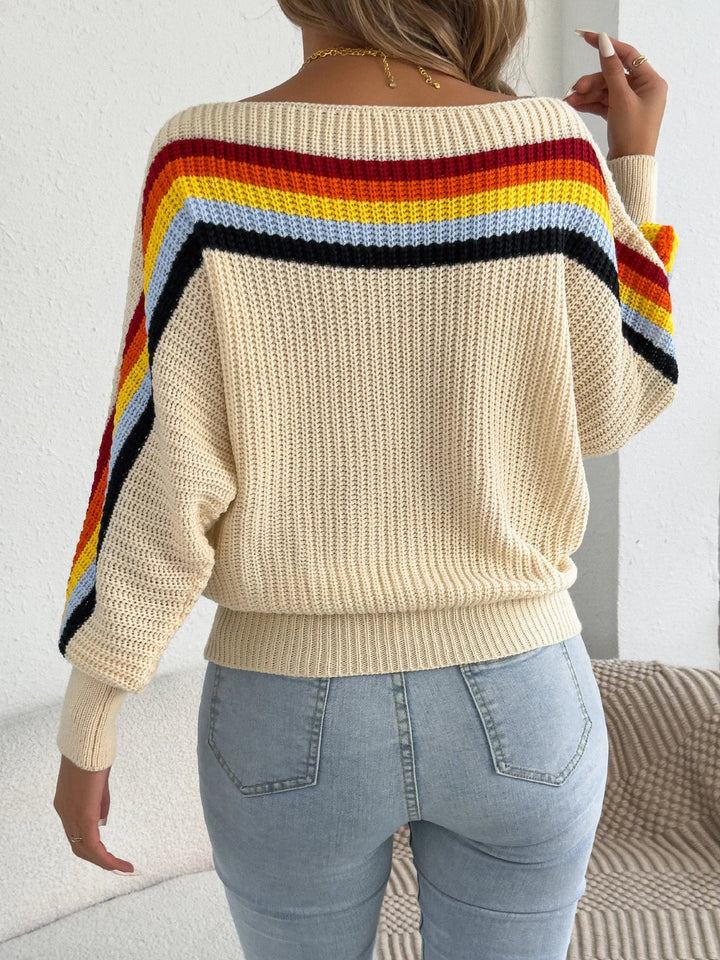 Kontrasta svītrainā laternas piedurkņu džemperis