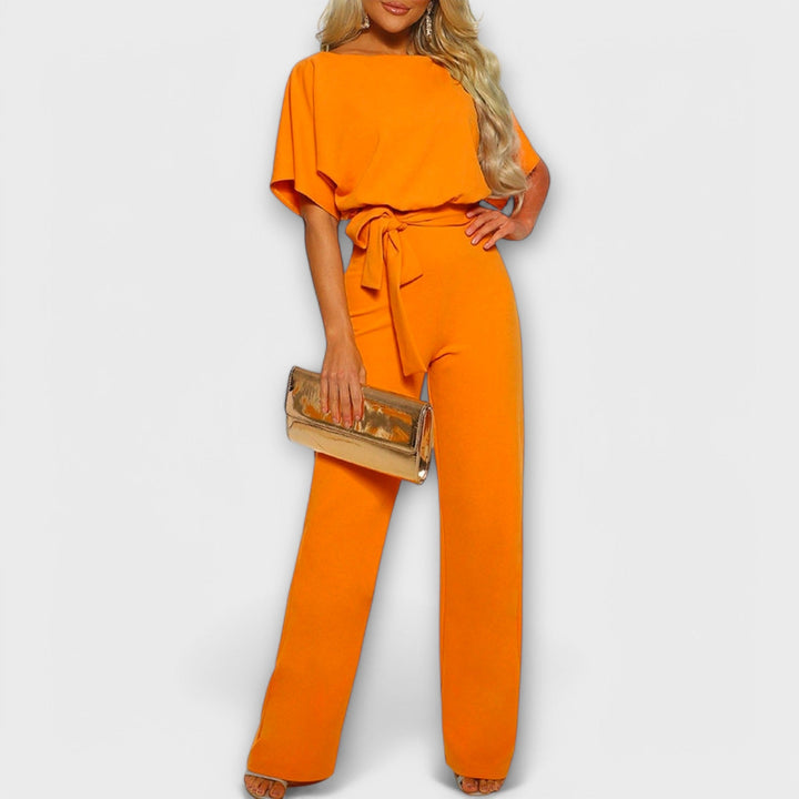 Stilīgs un vienkāršs jumpsuit