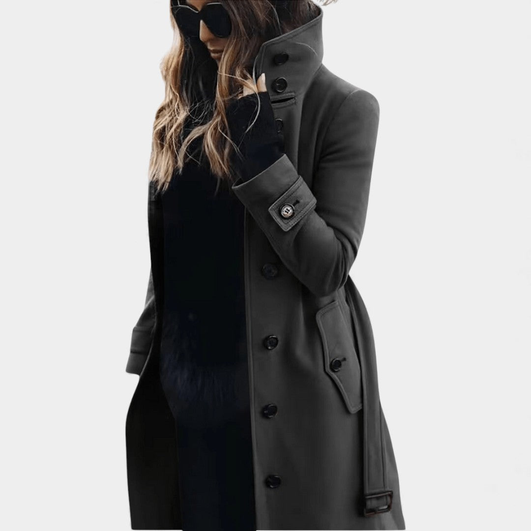 Līva – elegants silts trenčmētelis