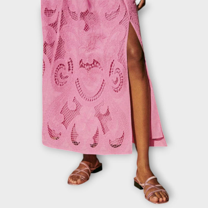 Milla - Pārsteidzošs mežģīņu komplekts ar izgriezumu