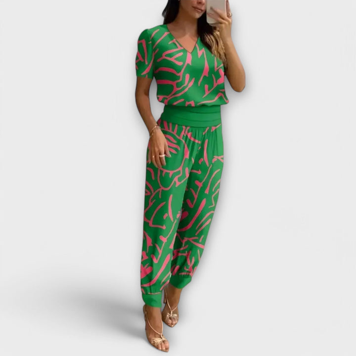 Irmelin – Elegants komplekts ar topu un biksēm