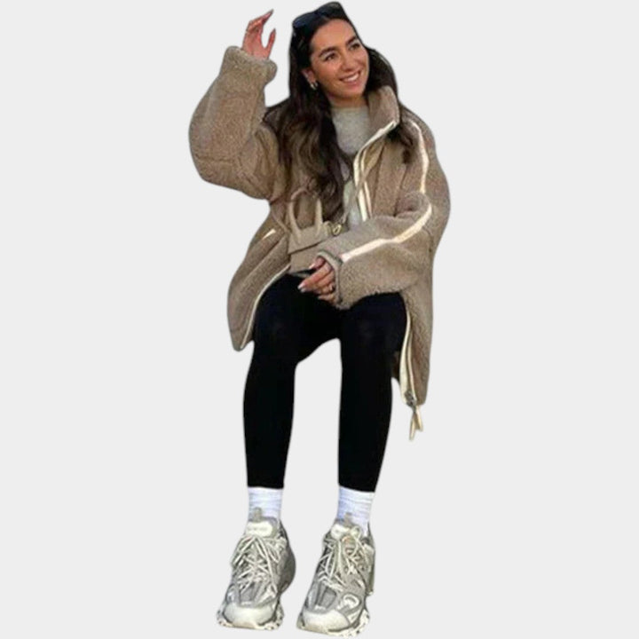 Petra – dāmu oversized teddy mētelis ar rāvējslēdzēju