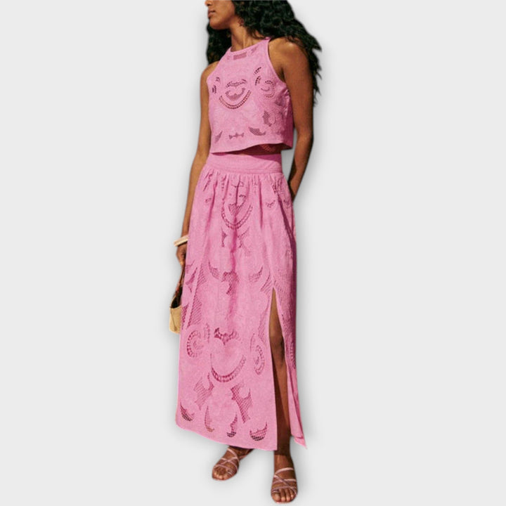 Milla - Pārsteidzošs mežģīņu komplekts ar izgriezumu