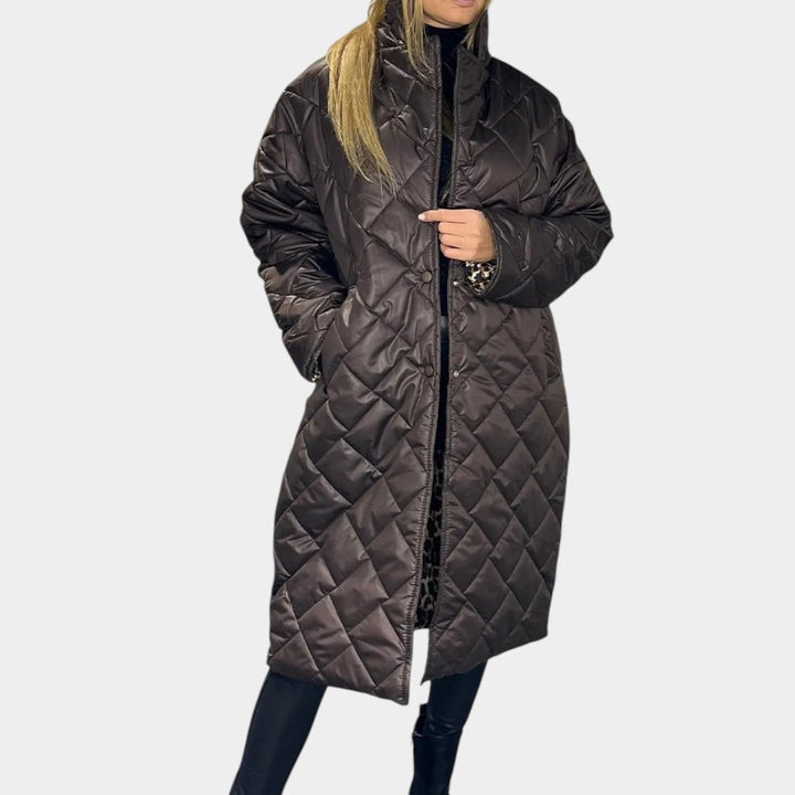 Marika – Divpusīgs silts mētelis ar drosmīgu leopardrakstu