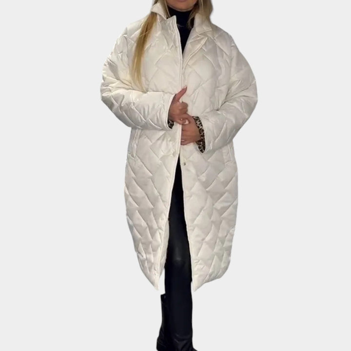 Marika – Divpusīgs silts mētelis ar drosmīgu leopardrakstu