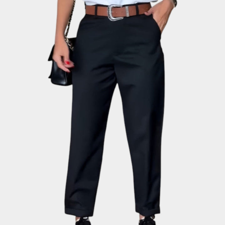 Madara – Bikses: Ideāls stila, komforta un daudzveidības apvienojums