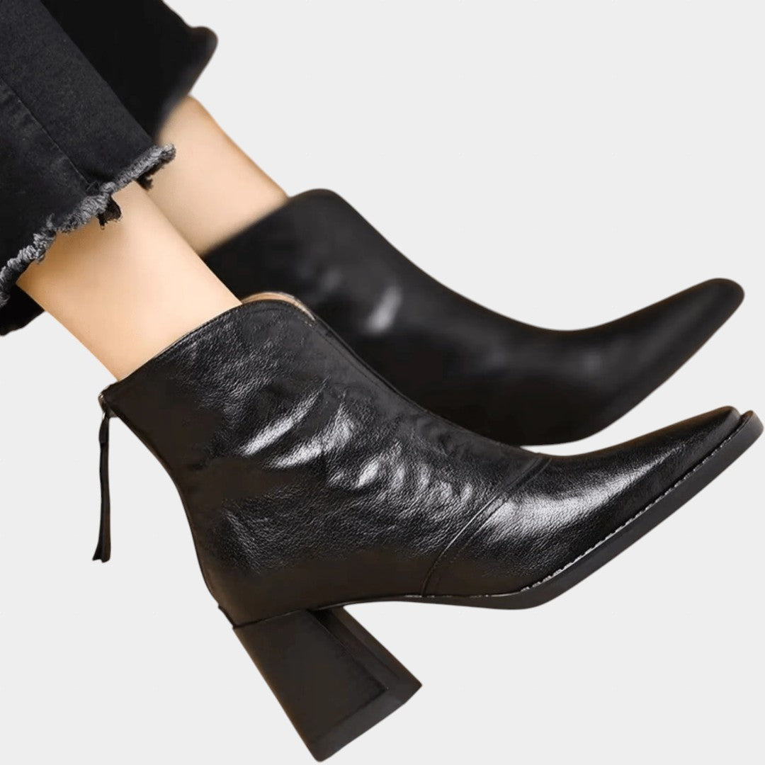 Rēzija - Elegantie ādas zābaki